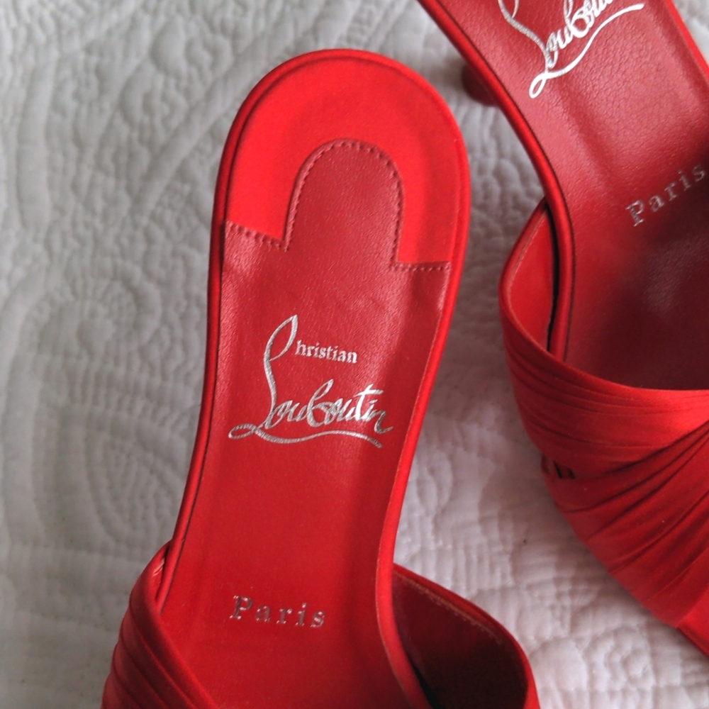 Christian Louboutin Nicol Back Open Toe Mules - Picture 6 of 11